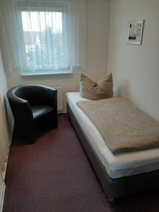 Gasthof & Pension Zum Saalestrand Bad Dürrenberg エクステリア 写真