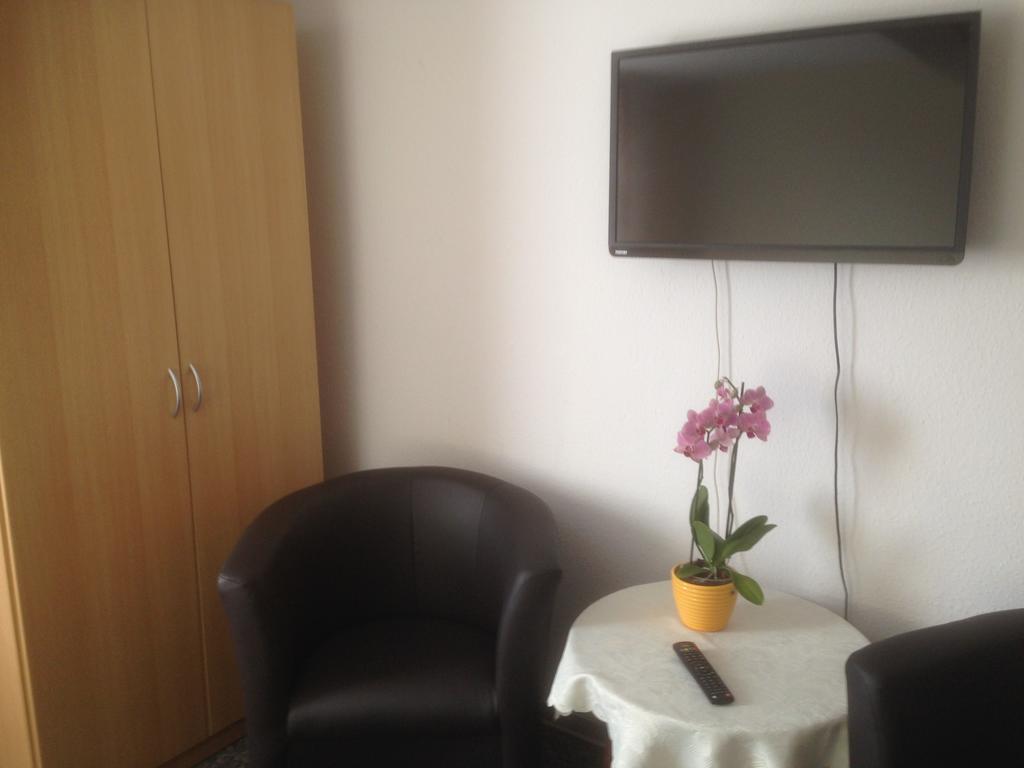 Gasthof & Pension Zum Saalestrand Bad Dürrenberg 部屋 写真