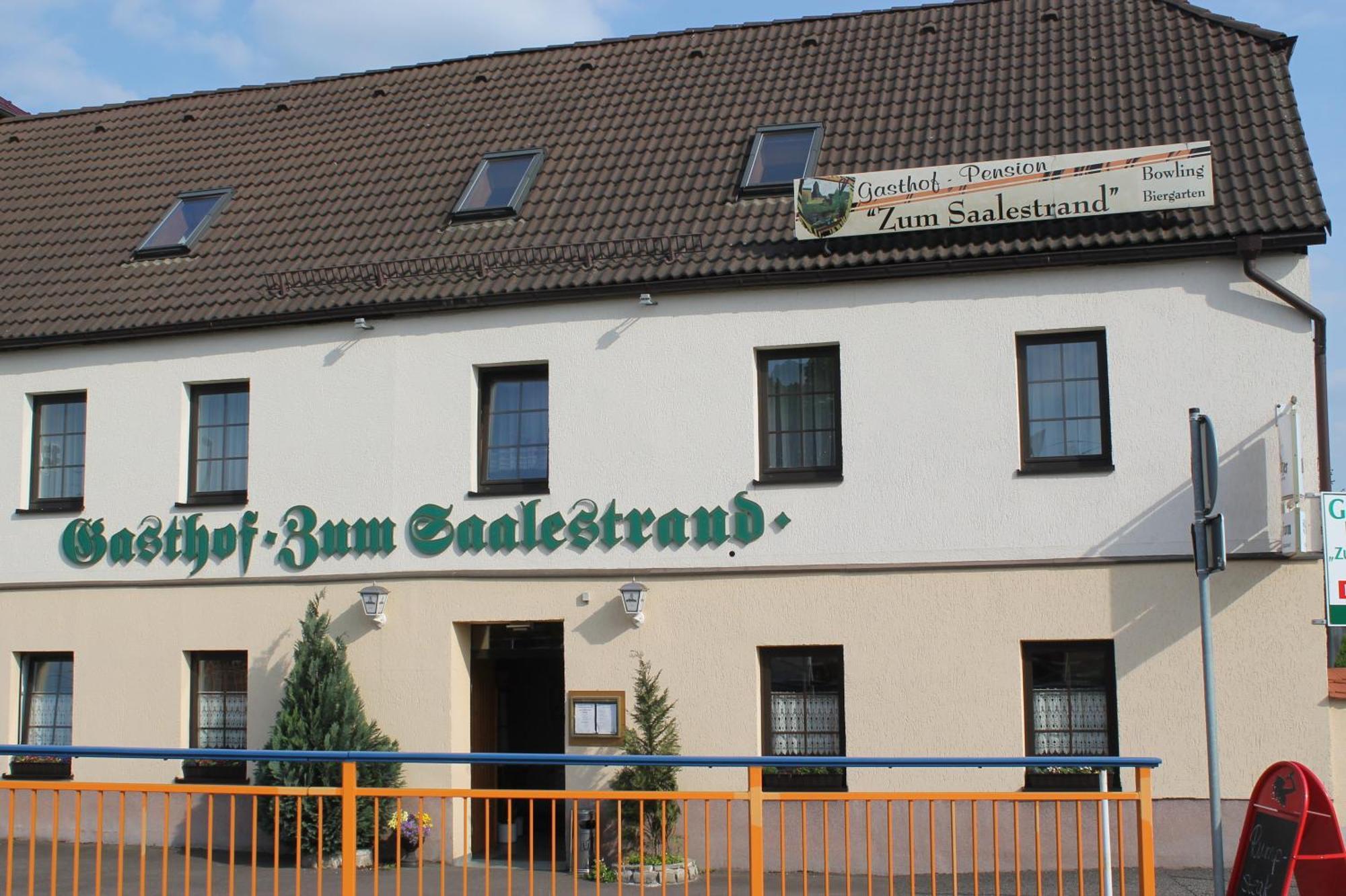 Gasthof & Pension Zum Saalestrand Bad Dürrenberg エクステリア 写真